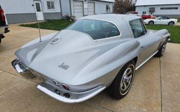 Chevrolet-Corvette-Coupe-1966-7