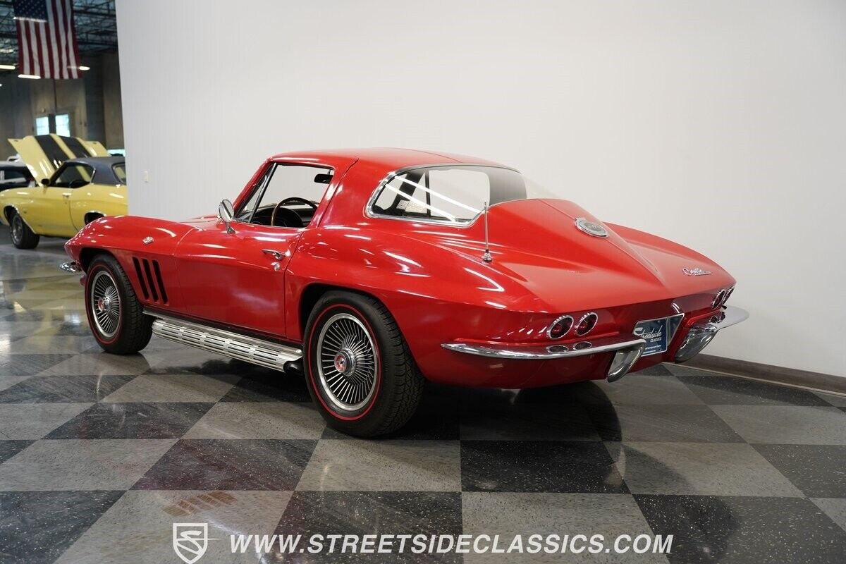 Chevrolet-Corvette-Coupe-1966-8