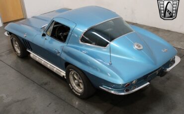 Chevrolet-Corvette-Coupe-1966-9