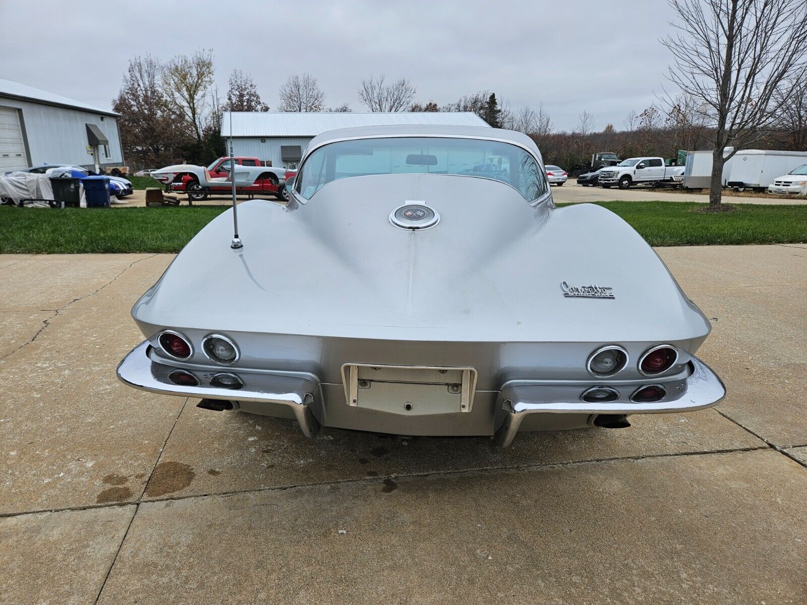 Chevrolet-Corvette-Coupe-1966-9