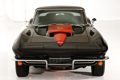 Chevrolet-Corvette-Coupe-1967-1