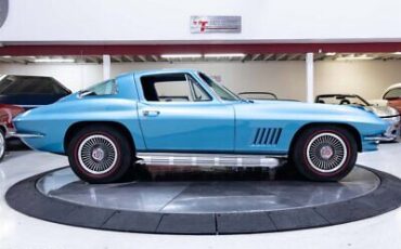 Chevrolet-Corvette-Coupe-1967-3