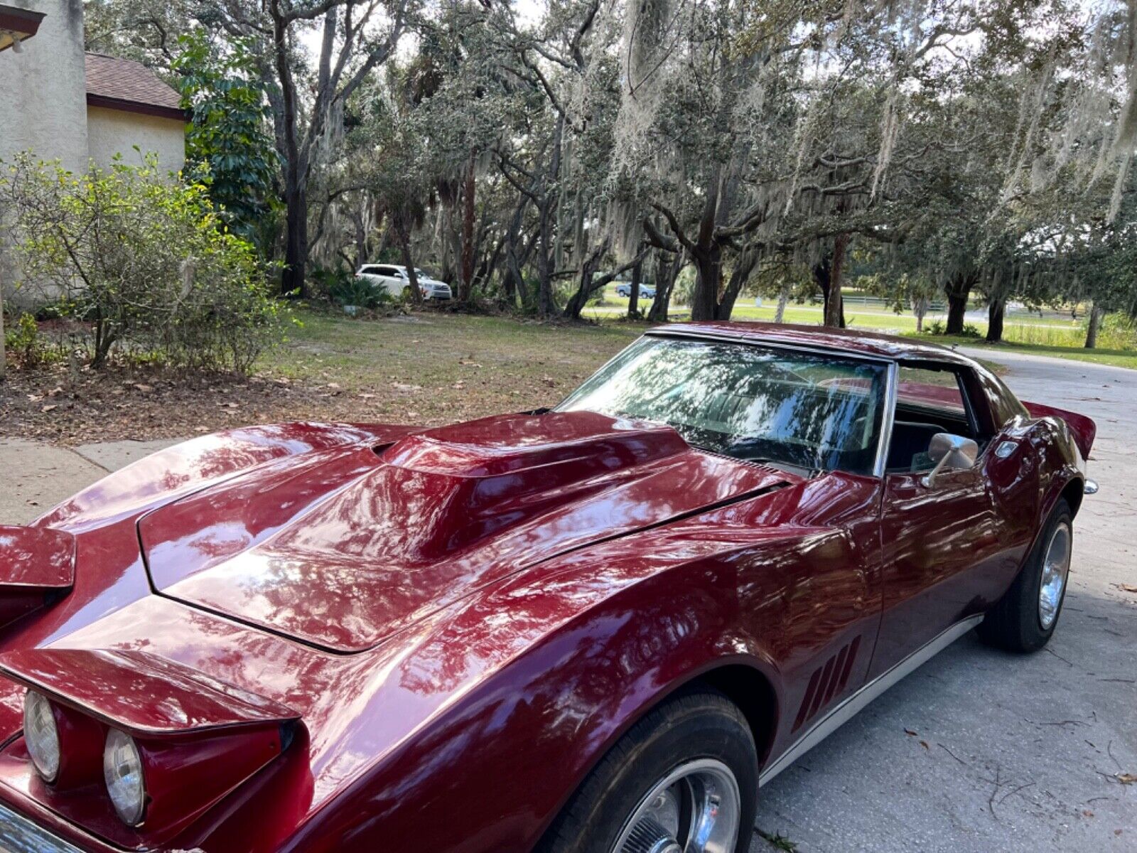 Chevrolet-Corvette-Coupe-1968-2