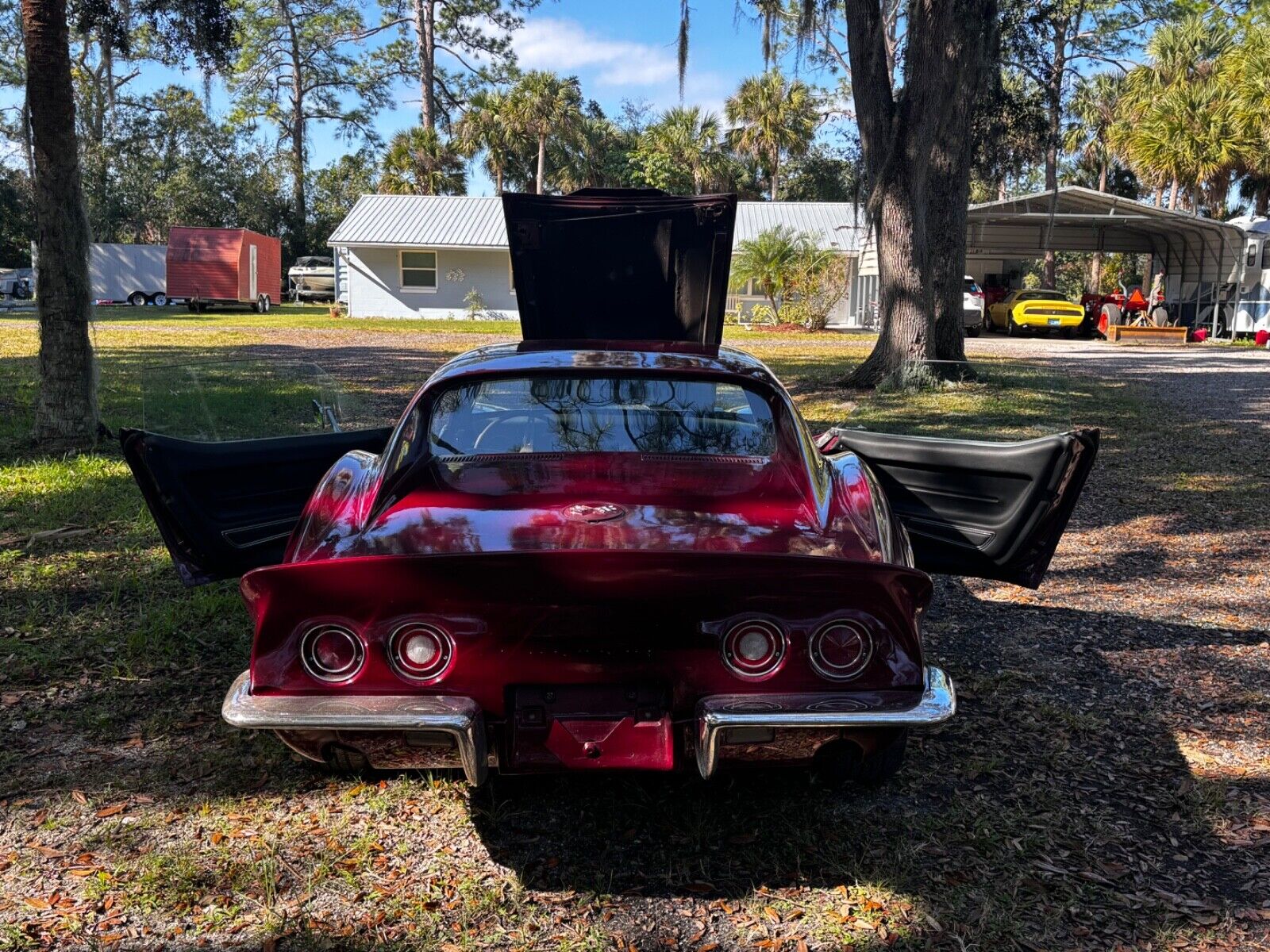 Chevrolet-Corvette-Coupe-1968-3