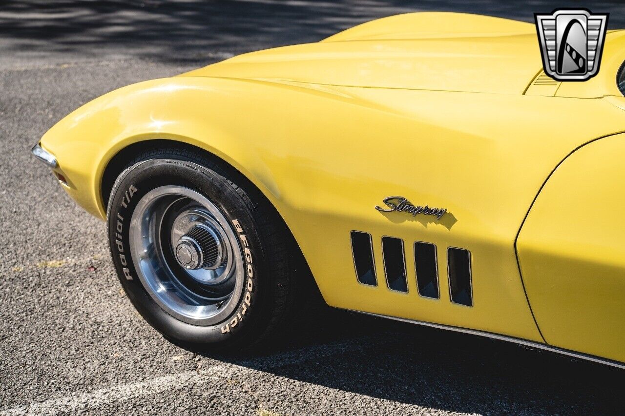 Chevrolet-Corvette-Coupe-1969-11