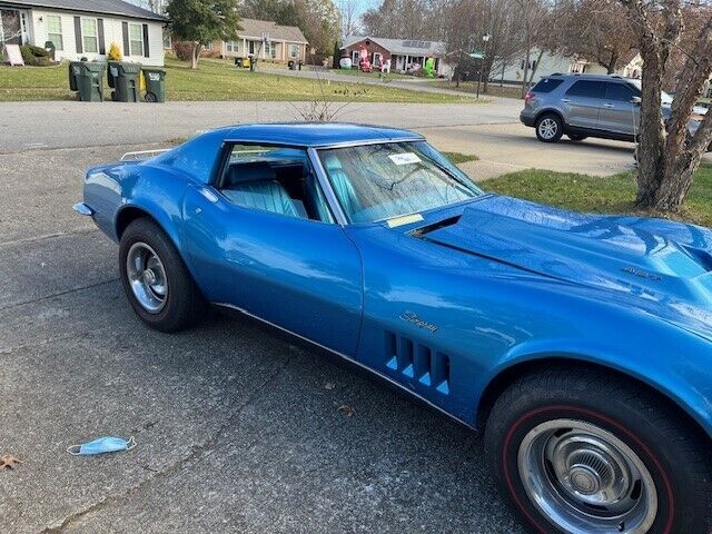 Chevrolet-Corvette-Coupe-1969-18