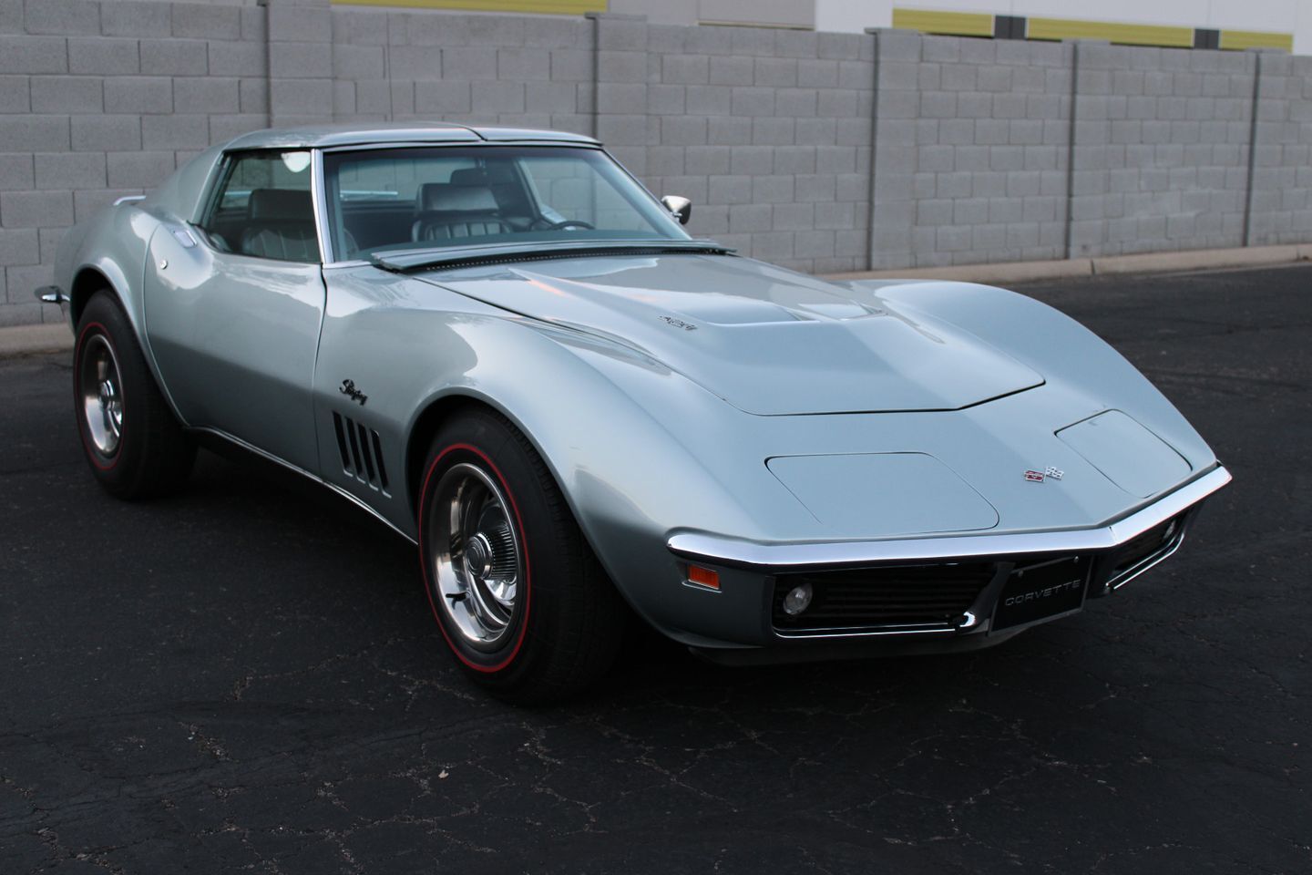 Chevrolet-Corvette-Coupe-1969-9