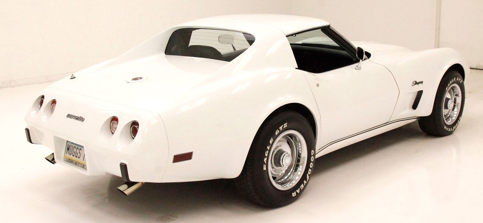 Chevrolet-Corvette-Coupe-1976-5