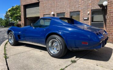 Chevrolet-Corvette-Coupe-1977-3