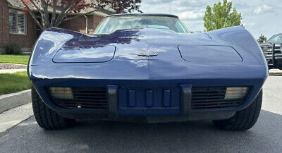 Chevrolet-Corvette-Coupe-1977-3