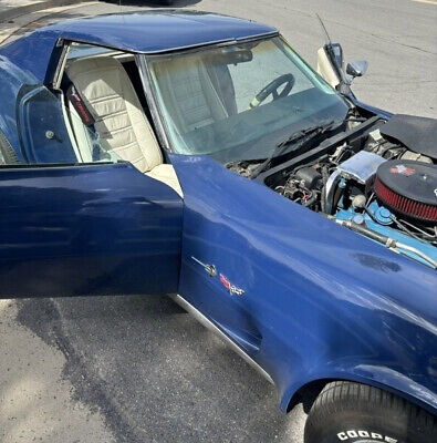 Chevrolet-Corvette-Coupe-1977-5