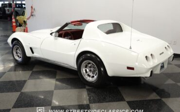 Chevrolet-Corvette-Coupe-1977-6