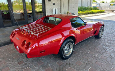 Chevrolet-Corvette-Coupe-1977-7