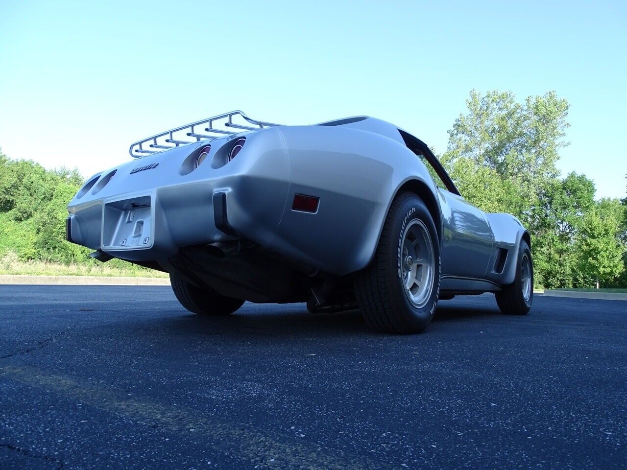 Chevrolet-Corvette-Coupe-1977-7