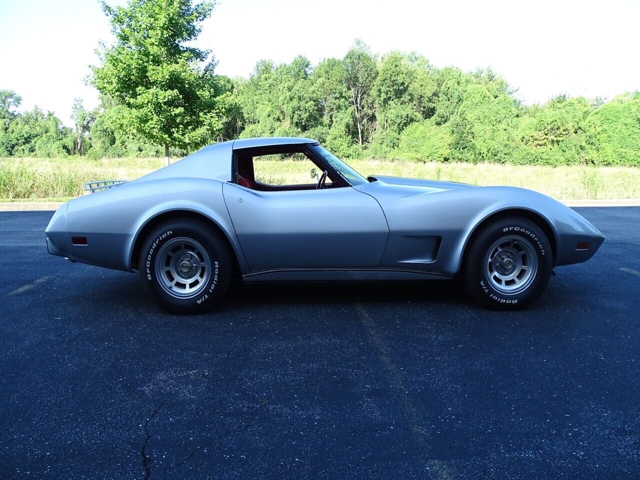 Chevrolet-Corvette-Coupe-1977-8