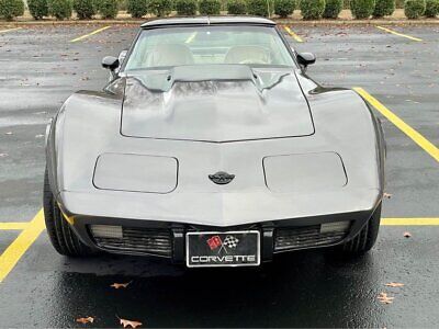 Chevrolet-Corvette-Coupe-1978-1