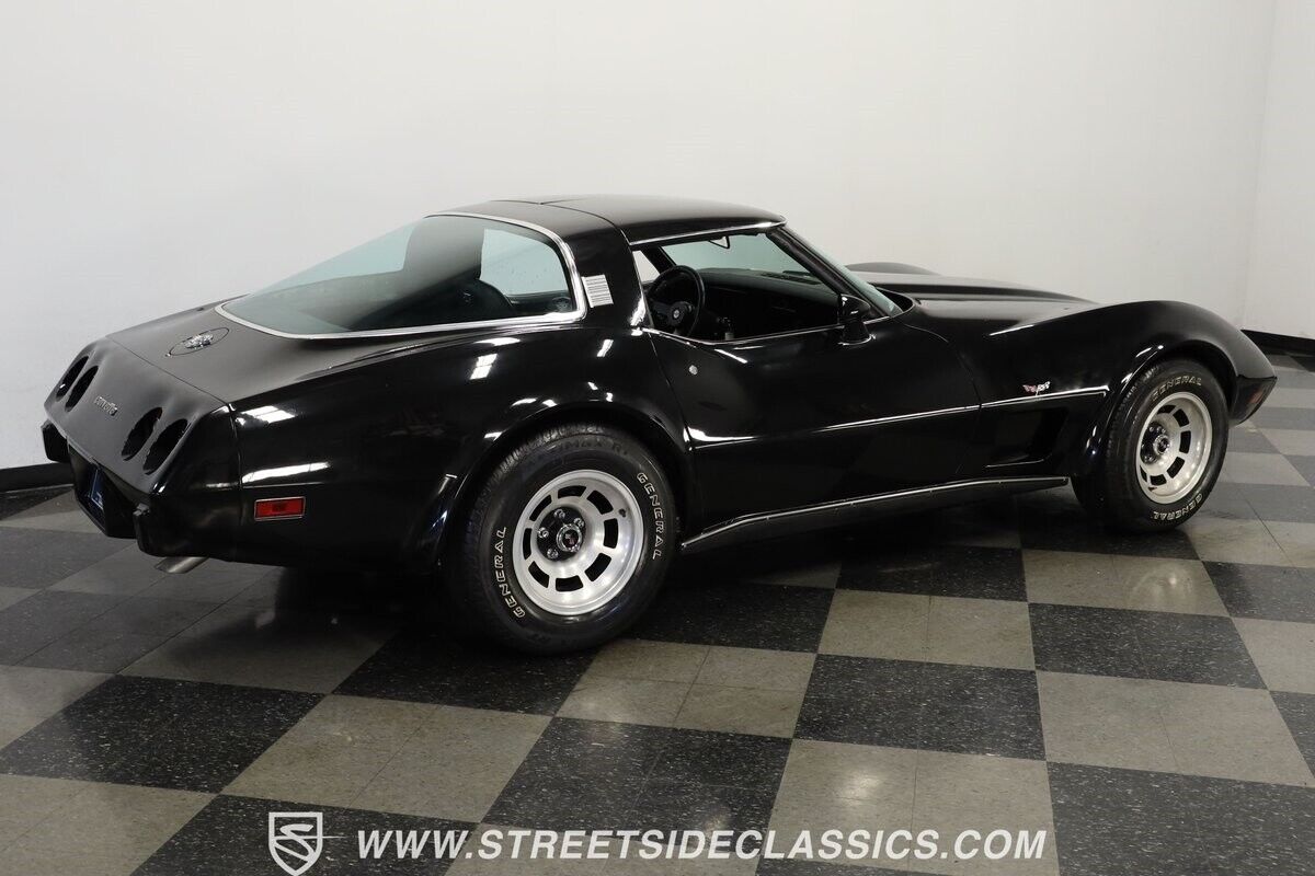 Chevrolet-Corvette-Coupe-1978-11