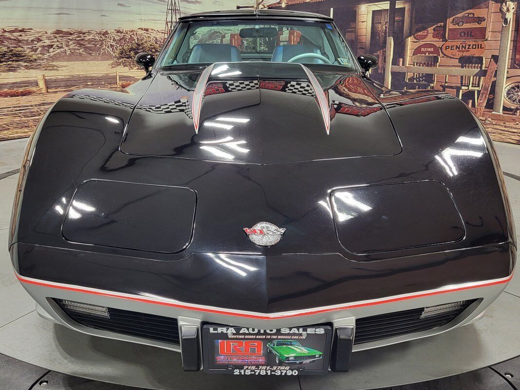 Chevrolet-Corvette-Coupe-1978-13