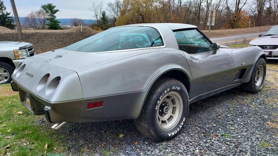 Chevrolet-Corvette-Coupe-1978-19