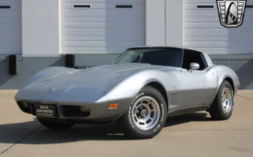 Chevrolet-Corvette-Coupe-1978-2