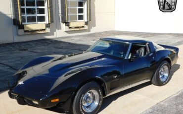 Chevrolet-Corvette-Coupe-1978-2