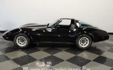 Chevrolet-Corvette-Coupe-1978-2