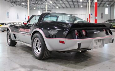 Chevrolet-Corvette-Coupe-1978-2