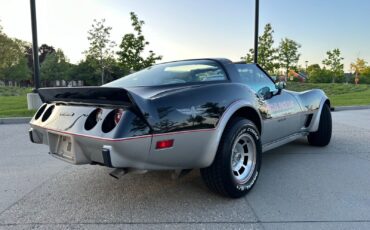 Chevrolet-Corvette-Coupe-1978-3