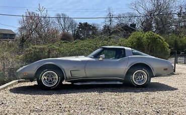 Chevrolet-Corvette-Coupe-1978-3