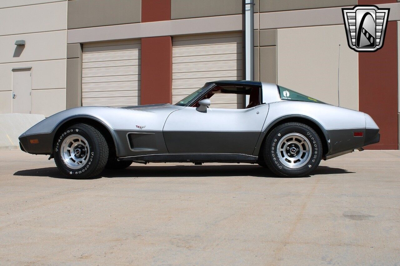 Chevrolet-Corvette-Coupe-1978-3