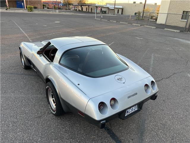 Chevrolet-Corvette-Coupe-1978-4