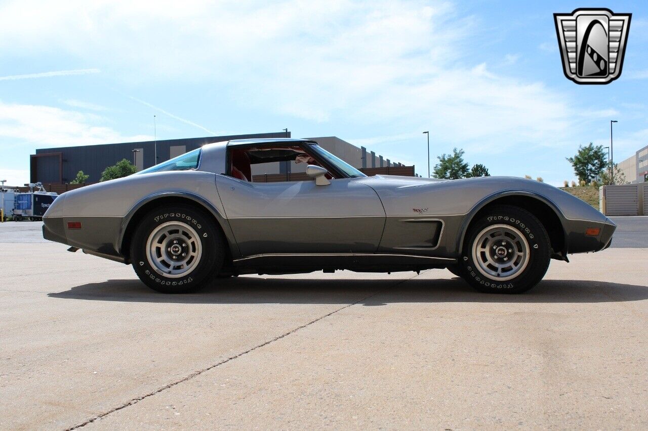 Chevrolet-Corvette-Coupe-1978-7