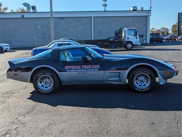 Chevrolet-Corvette-Coupe-1978-9