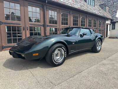 Chevrolet-Corvette-Coupe-1979-1