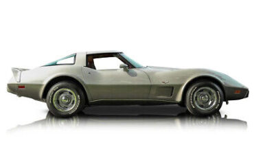 Chevrolet-Corvette-Coupe-1979-1