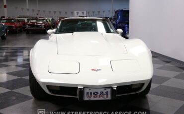 Chevrolet-Corvette-Coupe-1979-18