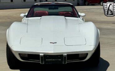 Chevrolet-Corvette-Coupe-1979-2