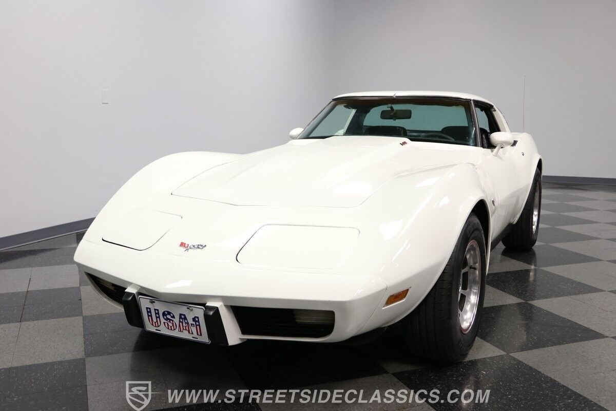 Chevrolet-Corvette-Coupe-1979-20