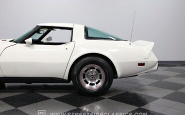 Chevrolet-Corvette-Coupe-1979-25