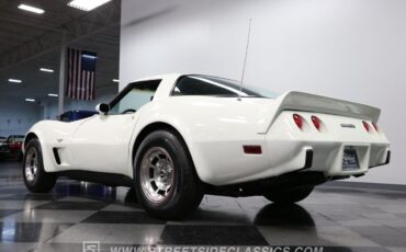 Chevrolet-Corvette-Coupe-1979-26