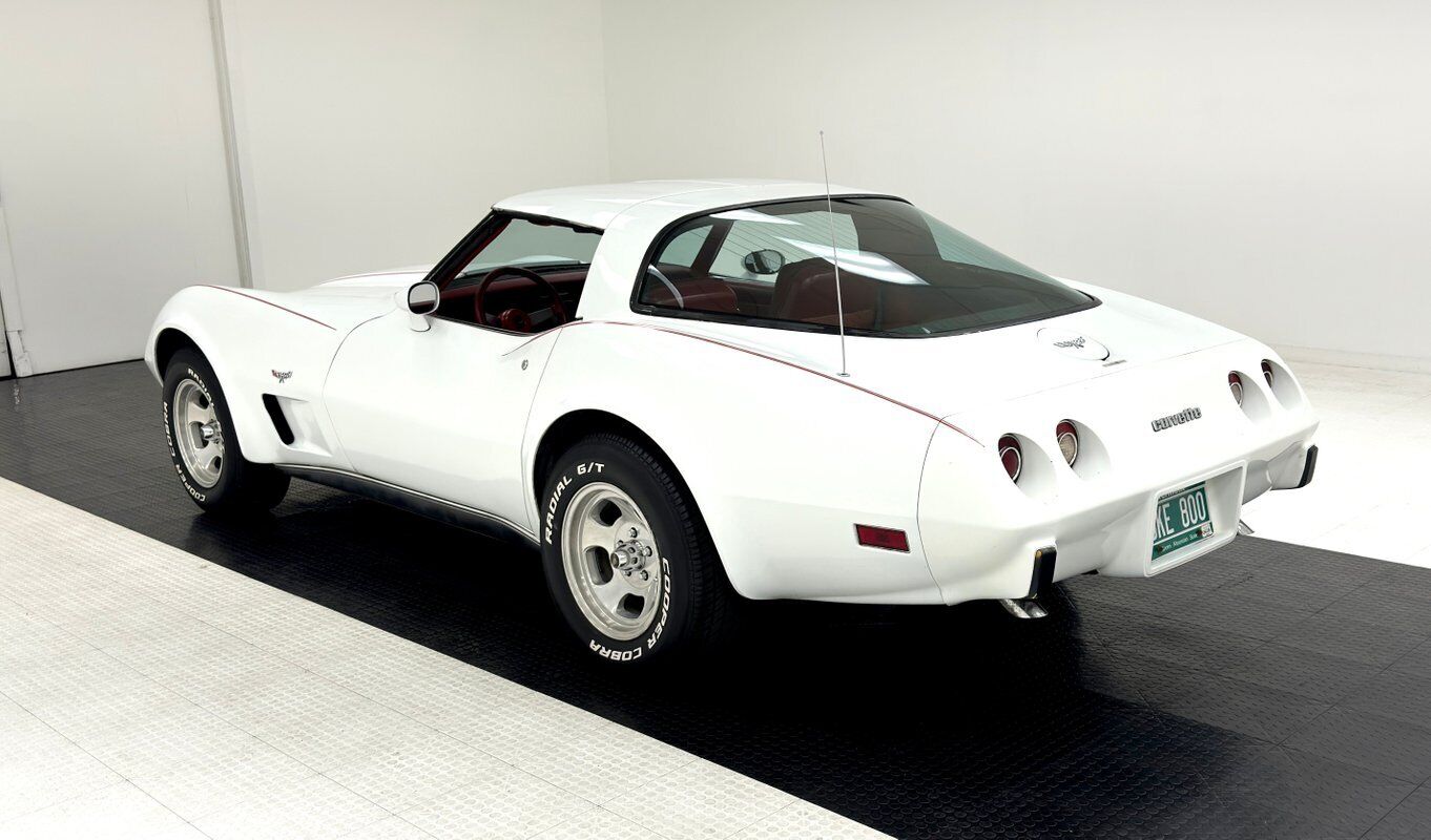 Chevrolet-Corvette-Coupe-1979-3