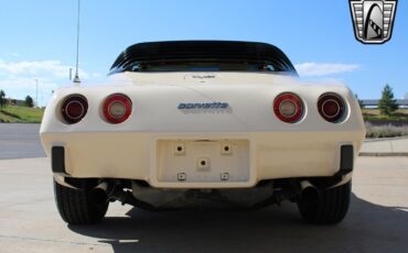 Chevrolet-Corvette-Coupe-1979-5