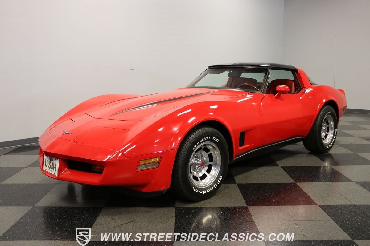 Chevrolet-Corvette-Coupe-1980-5