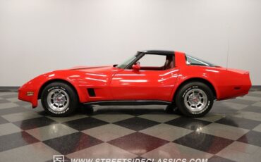 Chevrolet-Corvette-Coupe-1980-7