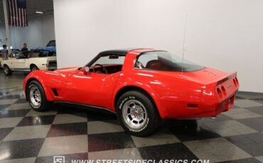 Chevrolet-Corvette-Coupe-1980-8