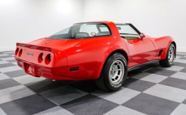 Chevrolet-Corvette-Coupe-1980-9