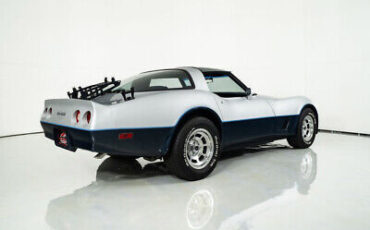 Chevrolet-Corvette-Coupe-1981-11