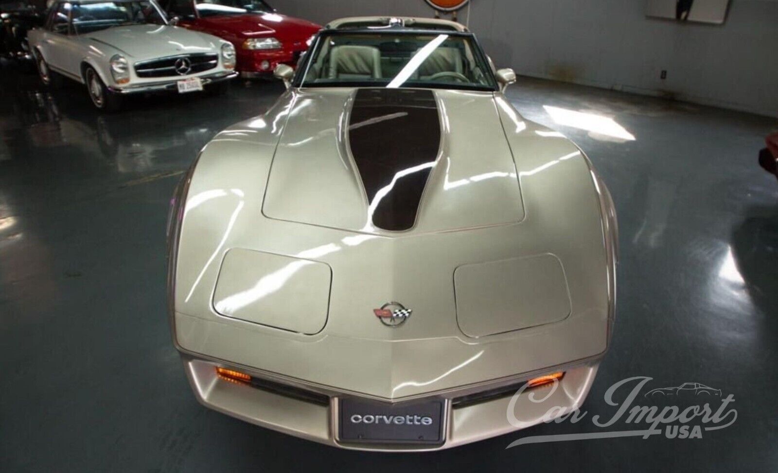 Chevrolet-Corvette-Coupe-1982-2