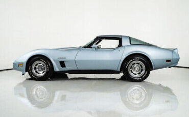 Chevrolet-Corvette-Coupe-1982-7