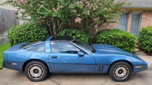 Chevrolet-Corvette-Coupe-1984-17